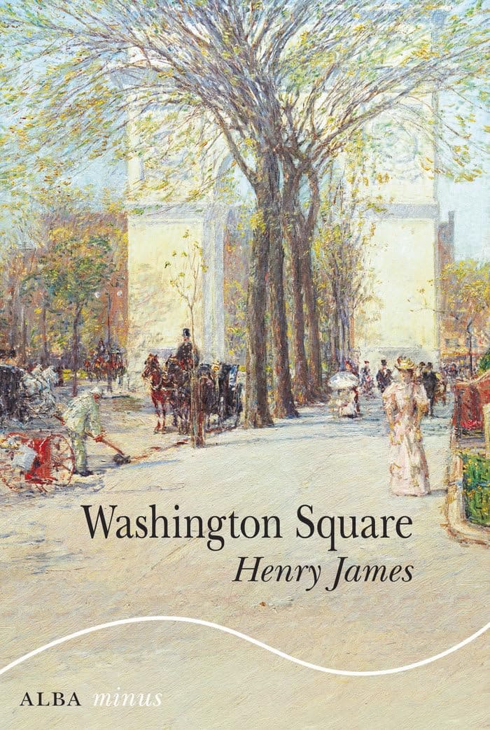 La ilustración muestra una amplia avenida arbolada de finales del siglo XIX, bañada por una luz suave. En el centro destaca un gran árbol sin hojas, rodeado de carruajes, peatones y figuras elegantemente vestidas que pasean por la plaza. Predominan los tonos crema, azul claro y verde, con un estilo pictórico impresionista que transmite calma y melancolía. En la parte inferior aparecen el título, el nombre del autor y el sello de la colección Alba Minus.